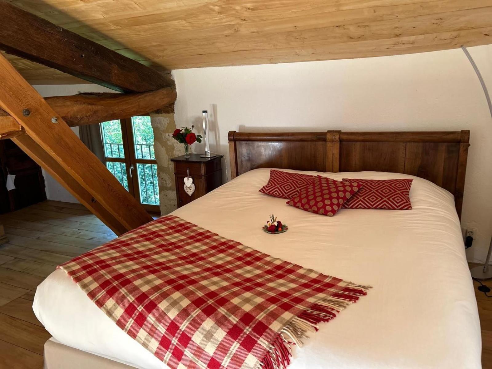 Le Clos Pastel Chambres D'Hotes & Gite Virac Esterno foto