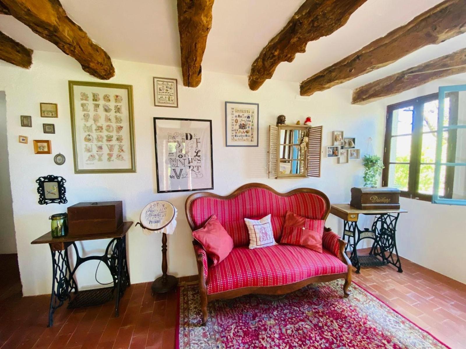 Le Clos Pastel Chambres D'Hotes & Gite Virac Esterno foto