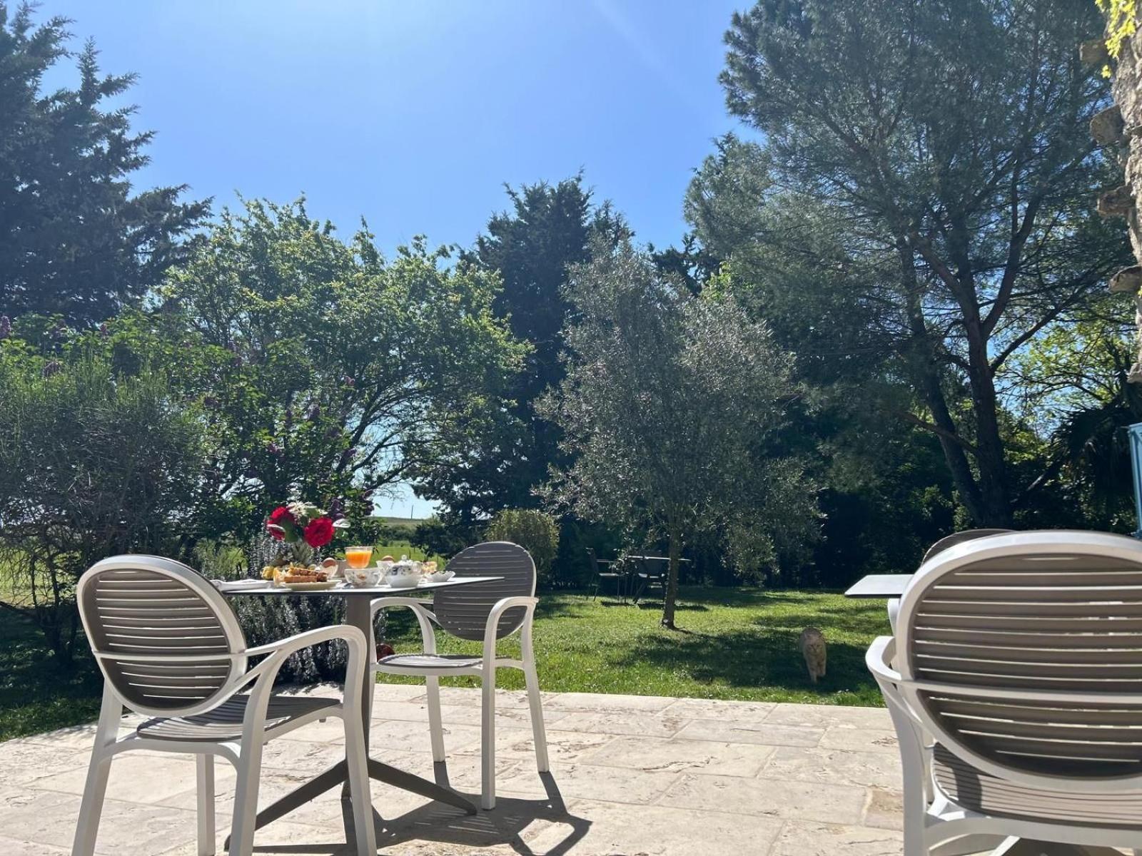 Le Clos Pastel Chambres D'Hotes & Gite Virac Esterno foto