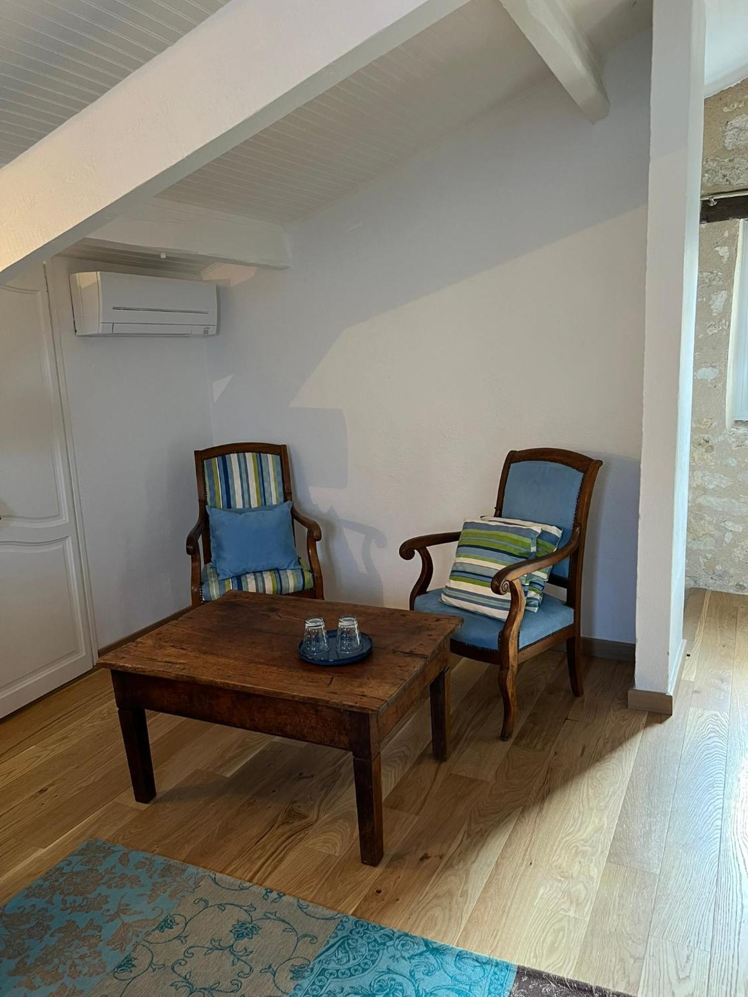 Le Clos Pastel Chambres D'Hotes & Gite Virac Esterno foto